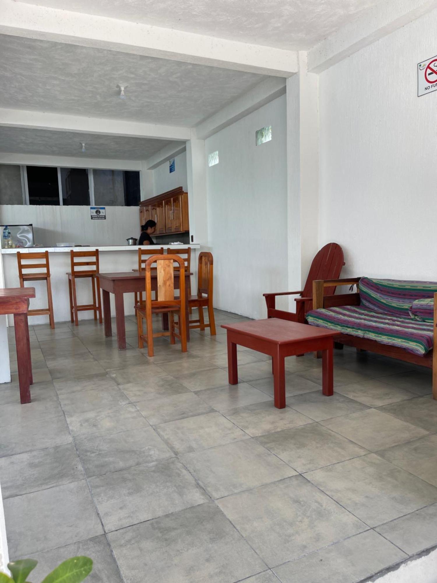 Sun Breeze Hotel El Remate Exterior photo
